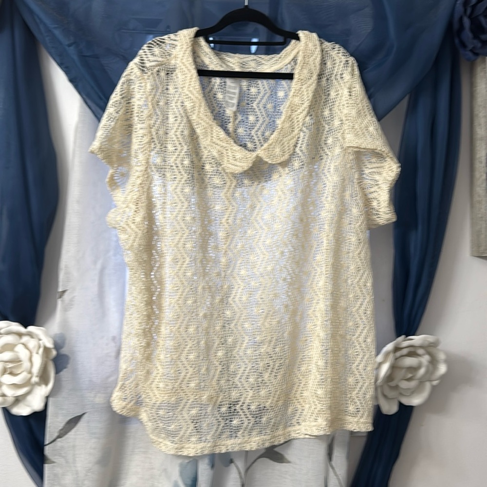 Knit plus size cream top